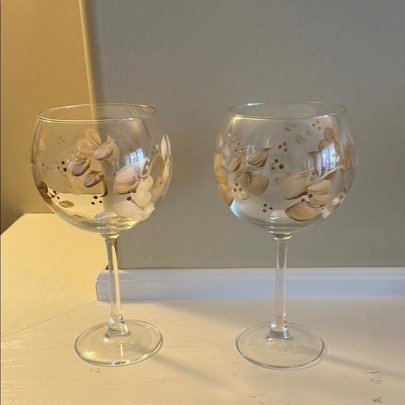 Hand-Painted Floral Wine Glasses - Picture 2 of 2